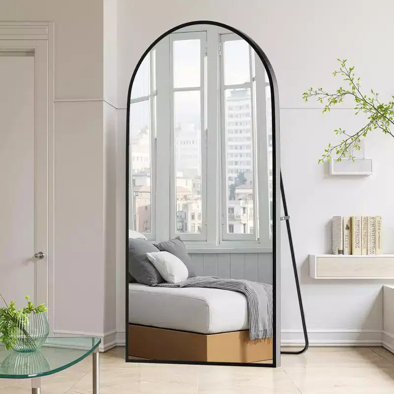 Miroir pleine longueur arqué noir en alliage d'aluminium à bords fins, 180x96cm, à poser ou mural avec support