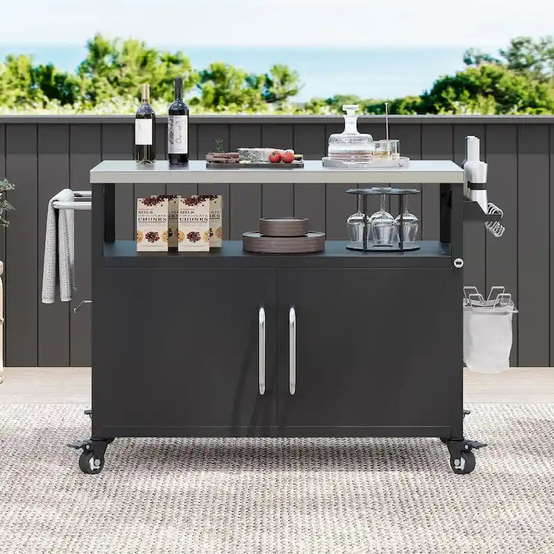 Ilot de cuisine extérieur avec plateau en acier inoxydable, table de chariot de barbecue en métal avec armoire de rangement - S.O.
