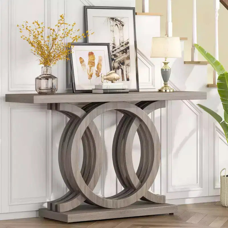 Table console de 55" gris style ferme, cadre géométrique en bois, plateau imperméable, capacité de 200 lb