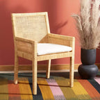 Fauteuil d'appoint Sarai rembourré, dossier capitonné, pieds dorés, pour salon et chambre