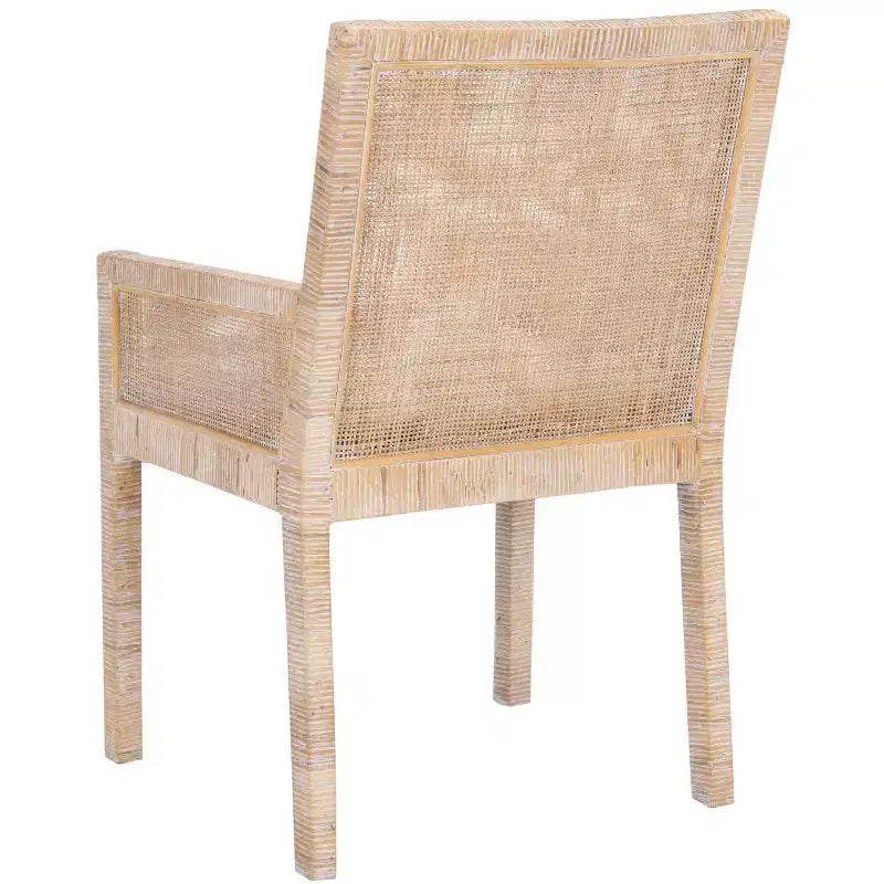 Fauteuil d'appoint Sarai rembourré, dossier capitonné, pieds dorés, pour salon et chambre