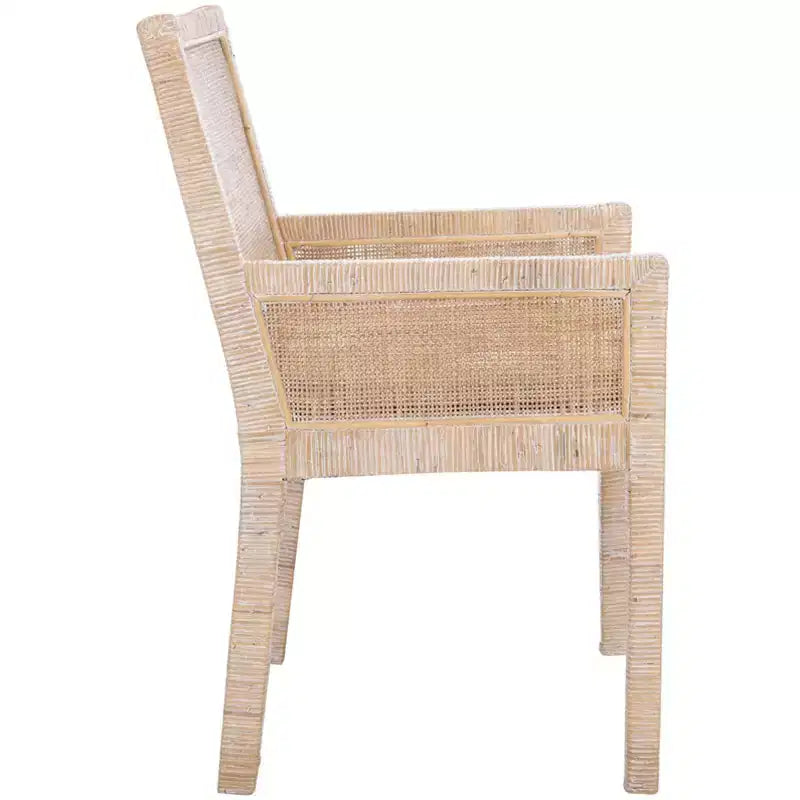 Fauteuil d'appoint Sarai rembourré, dossier capitonné, pieds dorés, pour salon et chambre