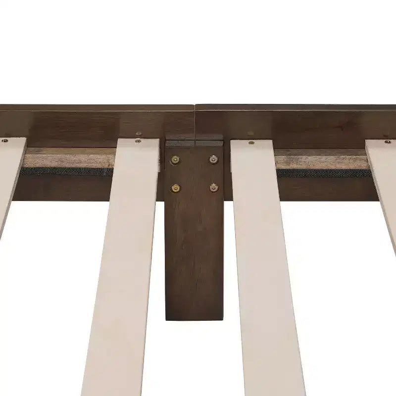 Lit plateforme Queen Belna avec revêtement en tissu bouclette, sommier tapissier non requis