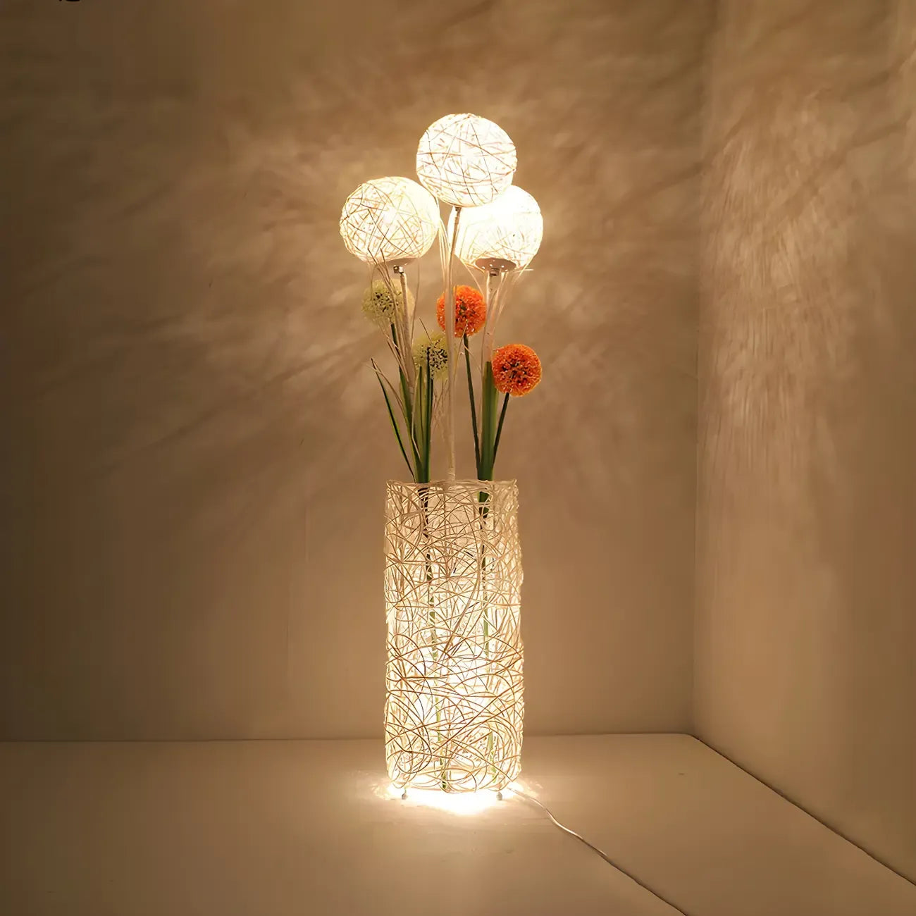 Lampadaire LED en rotin à brancher pour salon