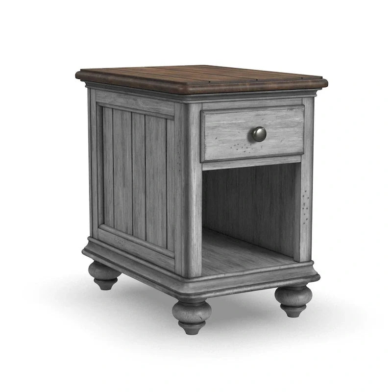 Table d'appoint Plymouth marron en bois par Flexsteel - 16 x 23 x 23