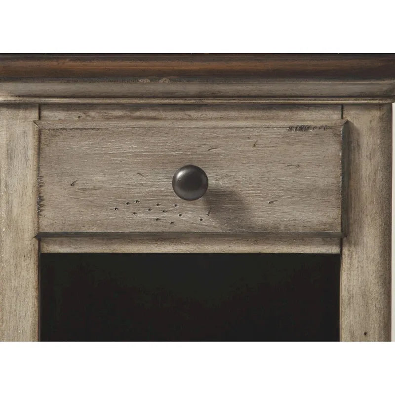 Table d'appoint Plymouth marron en bois par Flexsteel - 16 x 23 x 23
