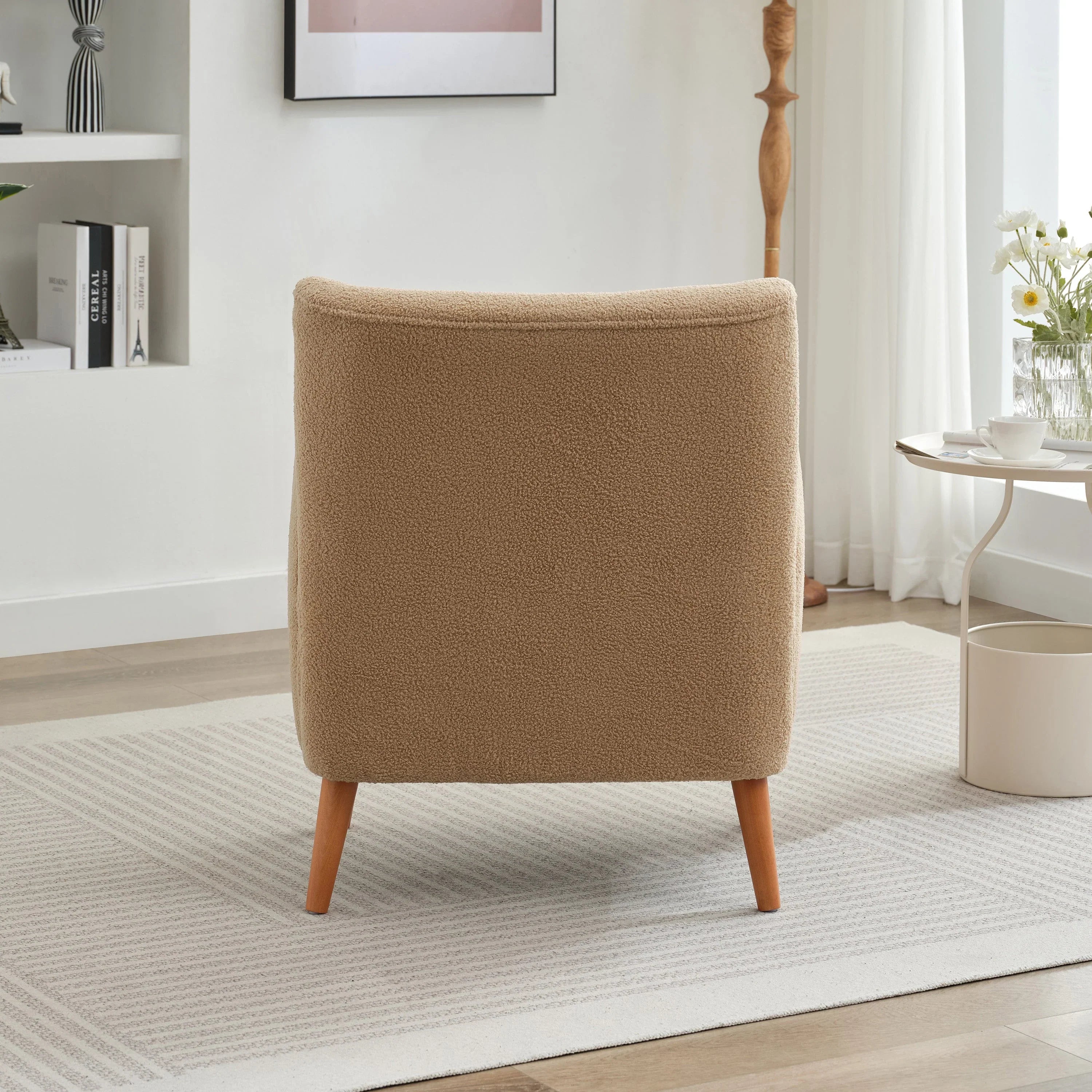 Fauteuil club capitonné moderne avec accoudoirs, canapé simple